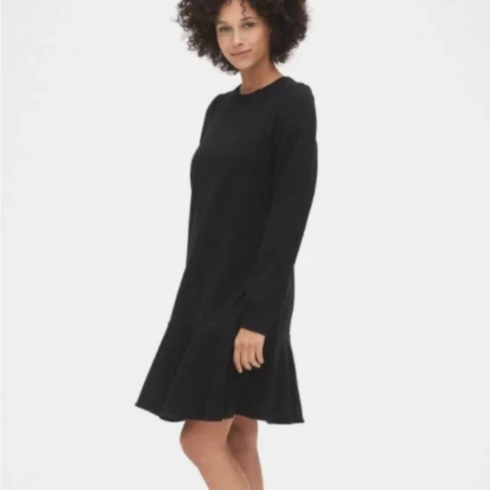 GAP Ruffle Tunic Dress L Black Feminine Minimalist Loose Staple Classic Career